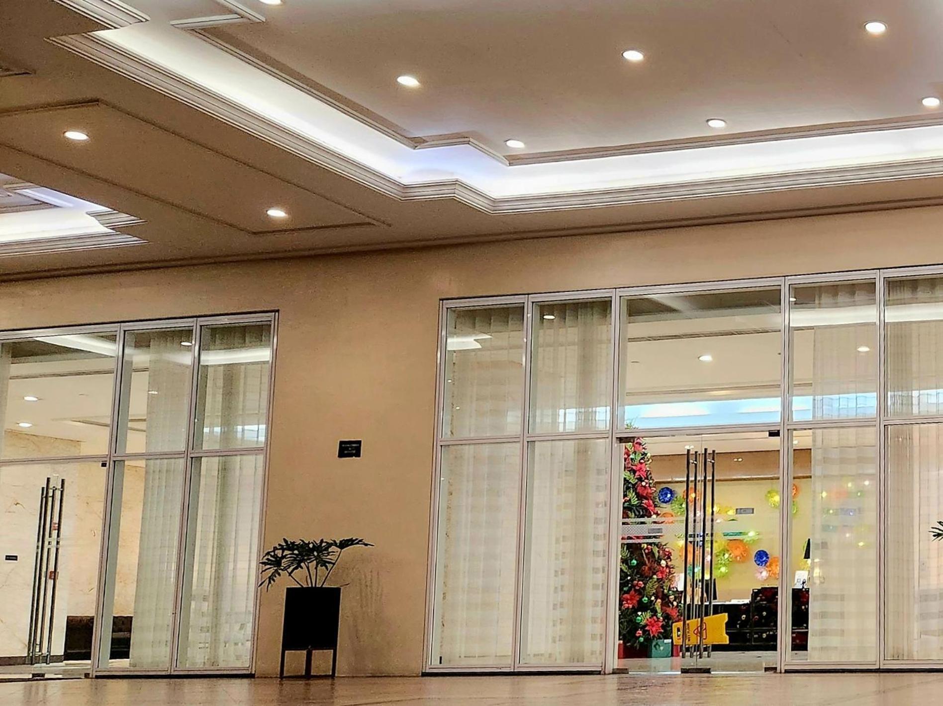 Spacious Cozy Suite At The Venice Mall With Free Parking And Washing Machine (Adults Only) Taguig Ngoại thất bức ảnh