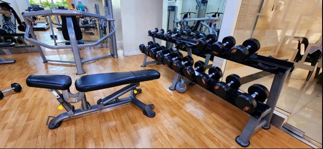 Spacious Cozy Suite At The Venice Mall With Free Parking And Washing Machine (Adults Only) Taguig Ngoại thất bức ảnh